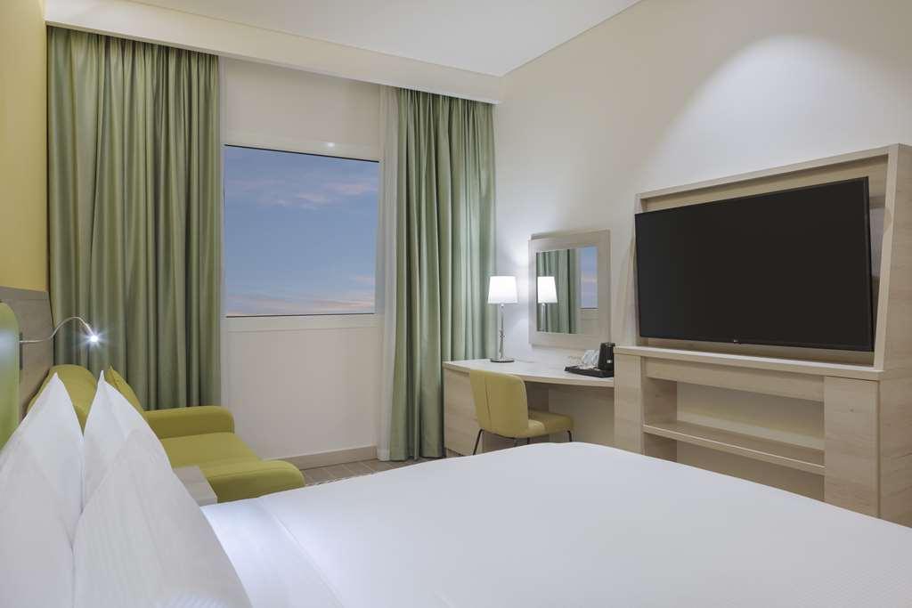 Отель Hampton By Hilton Doha Old Town Номер фото